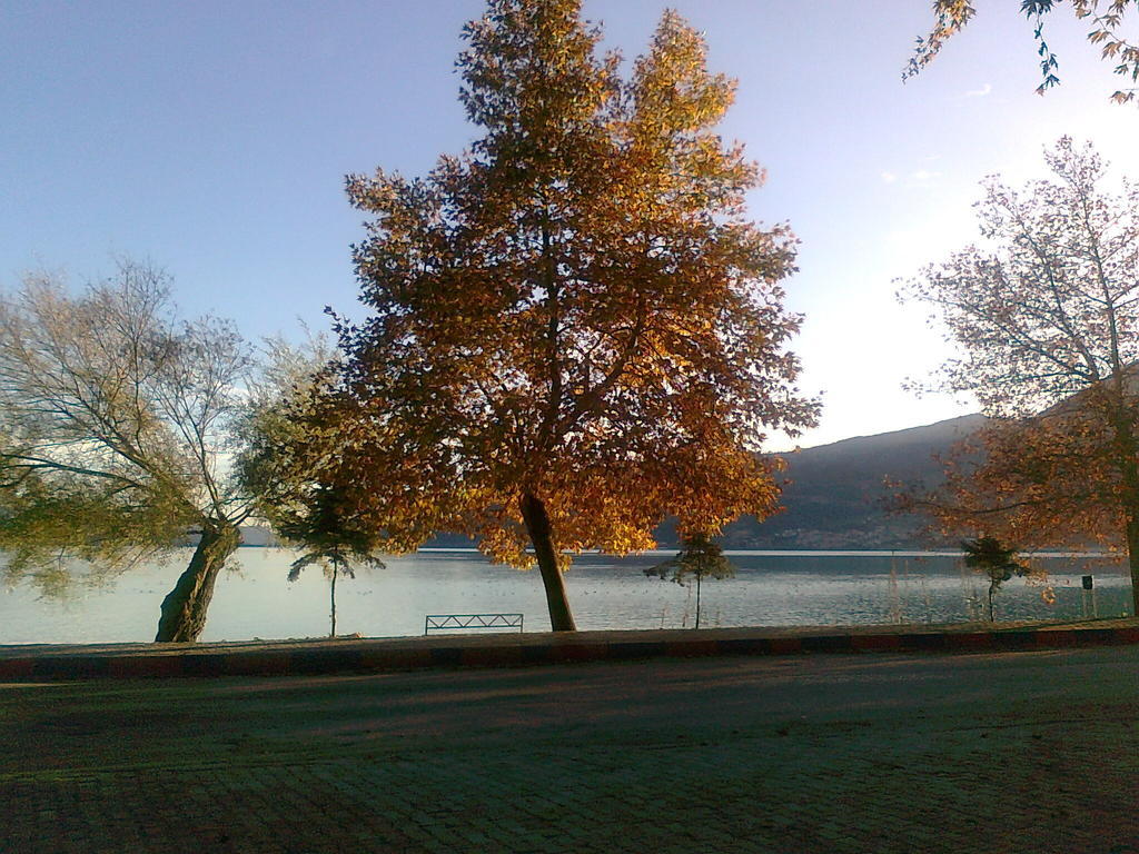 Goel Pension Egirdir Buitenkant foto