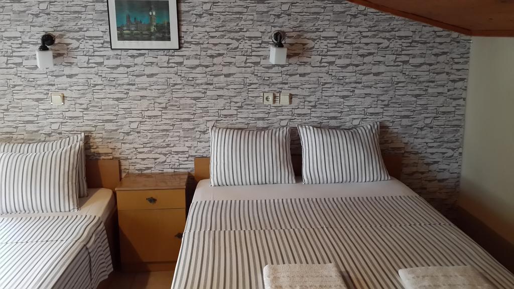 Goel Pension Egirdir Buitenkant foto